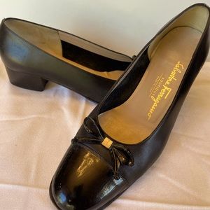 Salvatore Ferragamo 7.5 B Black made in Italy